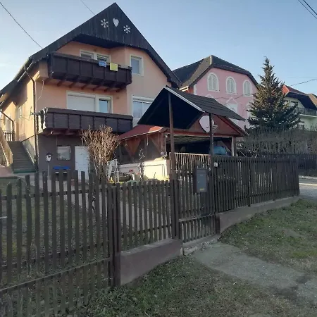 Petra Apartman *