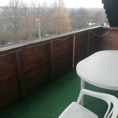 Petra Apartman Alsópáhok